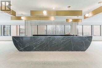 1 Quarrington Lane in North York, ON - Building Photo - Building Photo