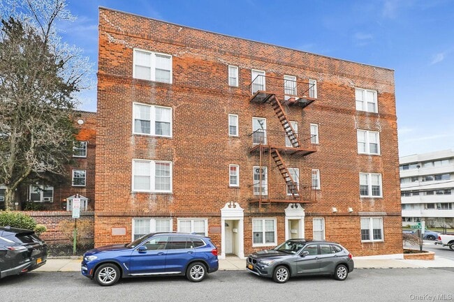 property at 1 Ash Pl