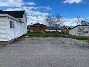 10087 S Temple Dr in South Jordan, UT - Building Photo - Building Photo
