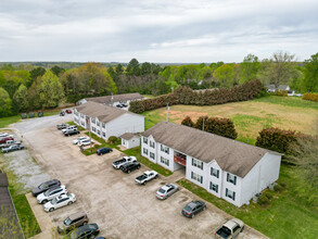 Hidden Valley Apartments in Lawrenceburg, TN - Building Photo - Building Photo