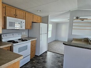 71 Lynnwood Cir in Clarksville, TN - Foto de edificio - Building Photo