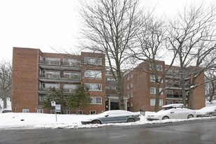 3570 Ridgewood Apartments