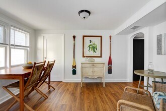 10 S Troy Ave in Ventnor City, NJ - Building Photo - Building Photo