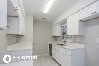 834 Cinnamon Dr in Winter Haven, FL - Foto de edificio - Building Photo