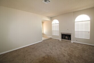 3124 Waterview Dr in Las Vegas, NV - Building Photo - Building Photo