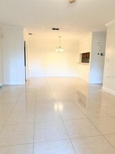 5226 Via Hacienda Cir in Orlando, FL - Building Photo - Building Photo