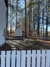 705 Cash St in Apex, NC - Foto de edificio - Building Photo