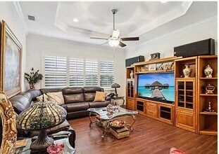 121 Seminole Ln in Cocoa Beach, FL - Foto de edificio - Building Photo