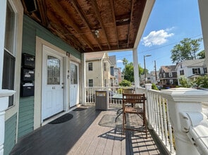 44 Tuttle St, Unit 1 in Boston, MA - Foto de edificio - Building Photo