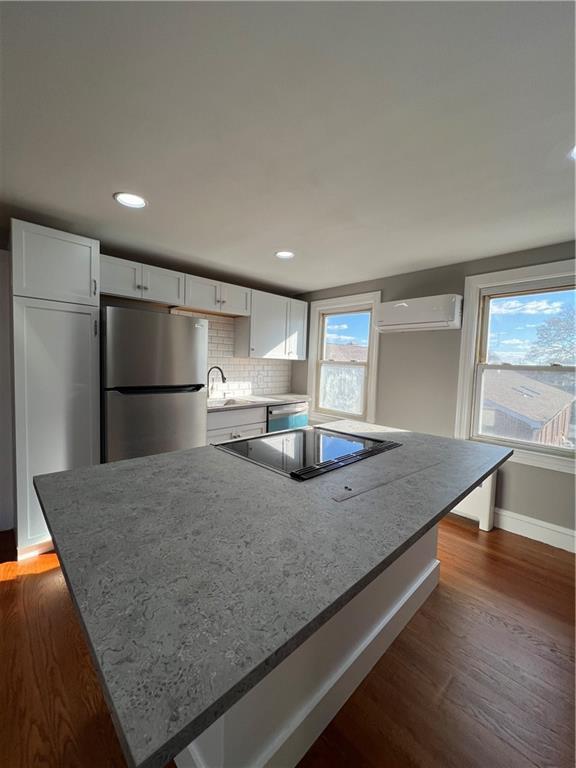 1822 Mineral Spring Ave in North Providence, RI - Building Photo - Building Photo