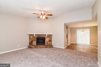 6037 Maryjo Ln in Norcross, GA - Building Photo - Building Photo