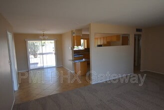 5440 E Des Moines St in Mesa, AZ - Building Photo - Building Photo