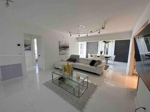 21230 NE 24th Ct in Miami, FL - Building Photo - Building Photo