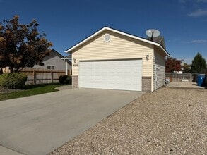 2018 W Grouse St in Nampa, ID - Building Photo - Building Photo