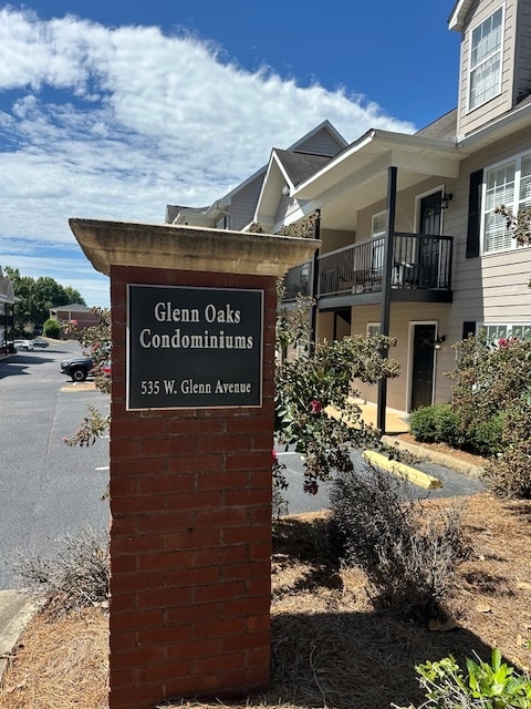 property at 535 W Glenn Ave