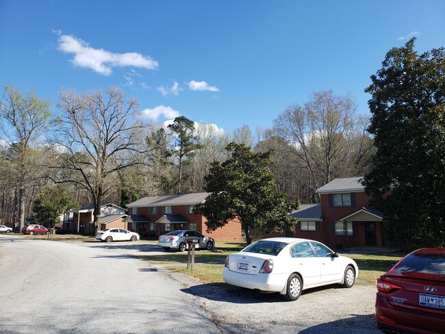 Park Terrace Apartments in Greenwood, SC - Building Photo - Building Photo