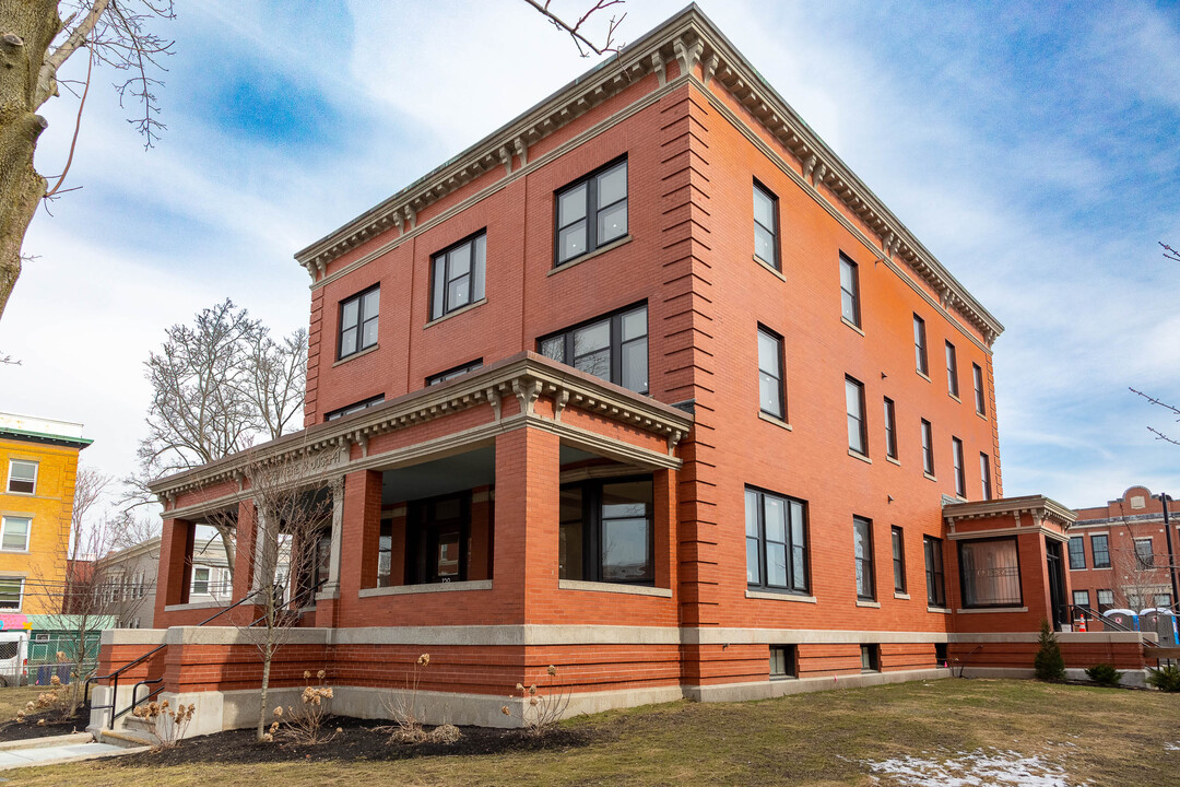 20 Harbor Street in Salem, MA - Building Photo