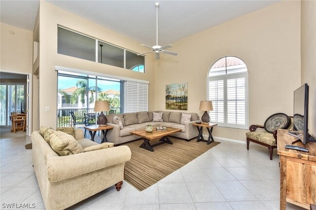 1515 Clermont Dr, Unit 202 in Naples, FL - Building Photo - Building Photo