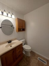 8113 W Colony Dr in Yorktown, IN - Building Photo - Building Photo