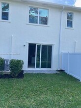 4667 Hollister Ave in Greenacres, FL - Building Photo - Building Photo