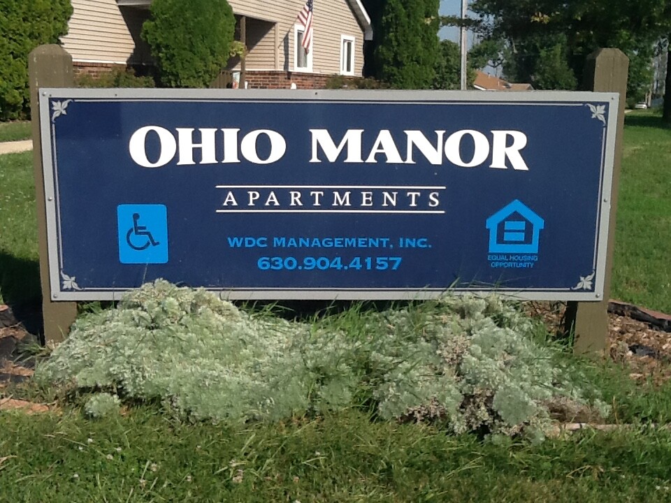 Ohio Manor in Ohio, IL - Foto de edificio