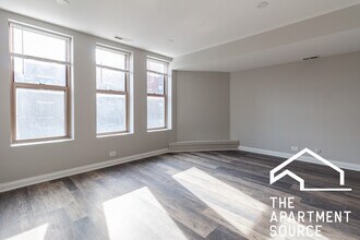 737 W Gordon Ter, Unit 303 in Chicago, IL - Building Photo - Building Photo