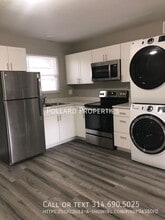 208 John St in Troy, MO - Building Photo - Building Photo