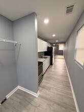 2407 W Jefferson St in Louisville, KY - Building Photo - Building Photo