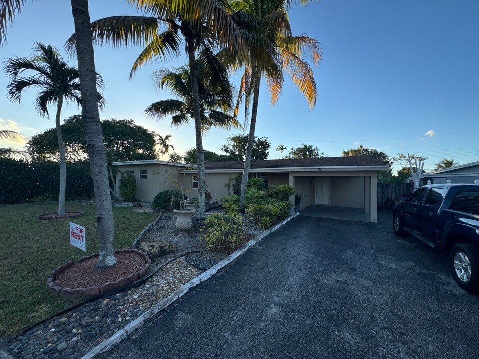 1941 SW 36th Ave in Fort Lauderdale, FL - Building Photo