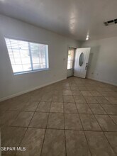 4600 Sierra Vista Dr in El Paso, TX - Building Photo - Building Photo
