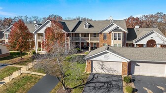 534 Oak Ridge Trails Ct