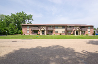 Forestview Court Apartments in Appleton, WI - Building Photo - Other