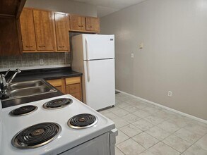 18732 E Blackhawk Trail in Independence, MO - Building Photo - Building Photo