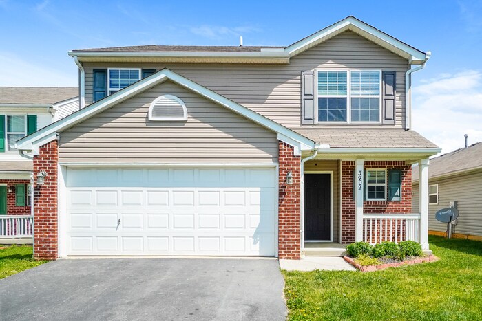 3902 Genteel Dr in Grove City, OH - Foto de edificio