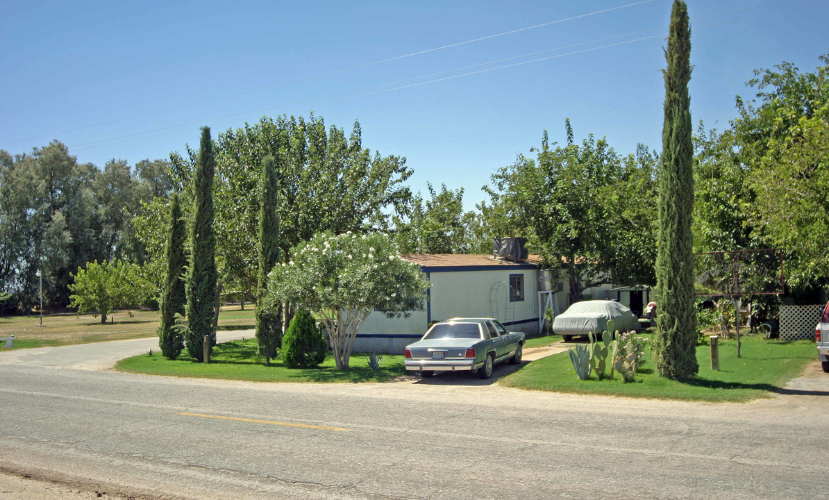 Blythe Mobile Estates in Blythe, CA - Building Photo