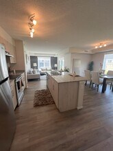 Pointe at Cameron Heights in Edmonton, AB - Building Photo - Building Photo