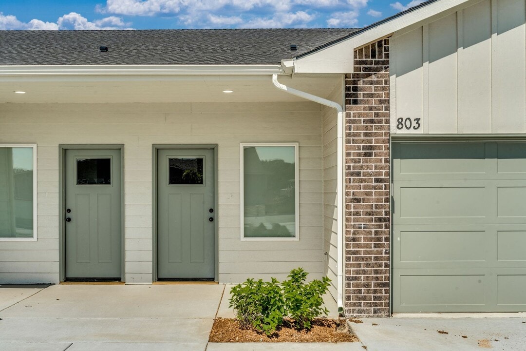 157 Gowen St in Goddard, KS - Building Photo