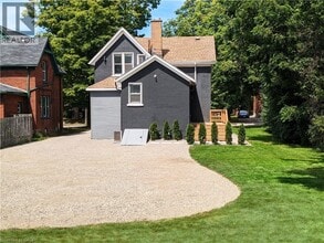 229 Wellington St N in Kitchener, ON - Building Photo - Building Photo