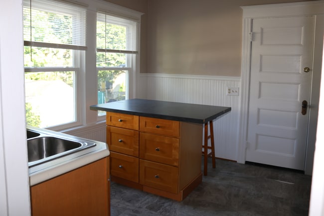 33 1/2 Bly St, Unit #2 in Rochester, NY - Foto de edificio - Building Photo
