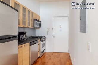 88 Leonard St in New York, NY - Building Photo - Building Photo