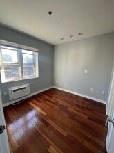 1512 Marion St NW, Unit 302 in Washington, DC - Building Photo - Building Photo