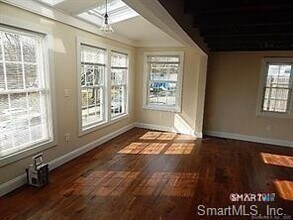 21 Sherman St in Norwich, CT - Building Photo - Building Photo