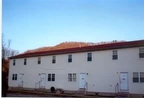 5802 Starling Dr in Malden, WV - Building Photo