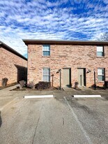 108 Ballygar St, Unit E in Clarksville, TN - Building Photo