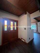 24226 75th Ave SE in Woodinville, WA - Foto de edificio - Building Photo
