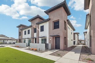 Ascension at Manistee Ranch in Glendale, AZ - Building Photo