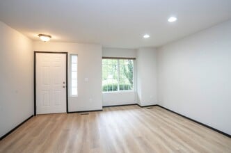 3823 131st St Ct NW in Gig Harbor, WA - Building Photo - Building Photo