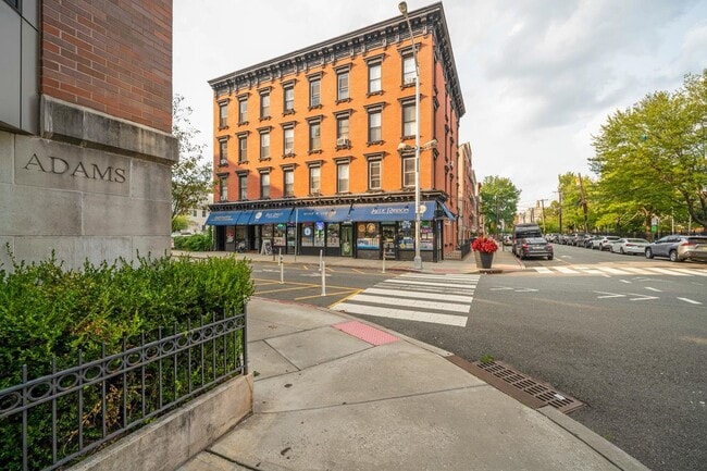 450 1st St in Hoboken, NJ - Building Photo - Building Photo