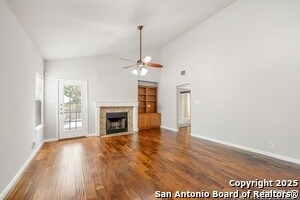 6243 Broadmeadow in San Antonio, TX - Foto de edificio - Building Photo
