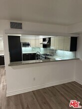 1319 N Detroit St in Los Angeles, CA - Building Photo - Building Photo